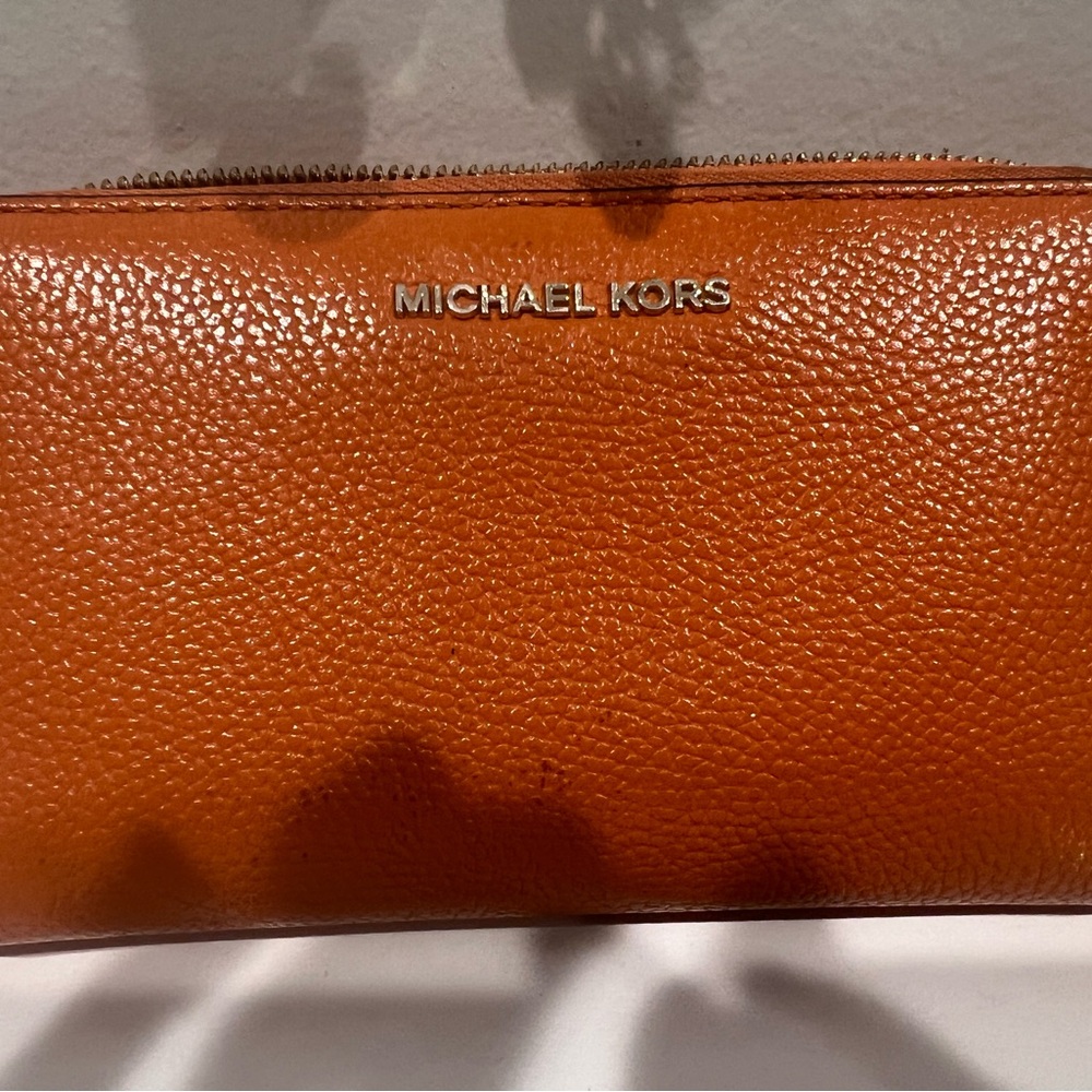 Michael Kors Orange leather wallet